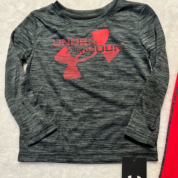 Boys 2 piece Under Armour Set, Size 24 months, NWT! - Picture 2 of 3